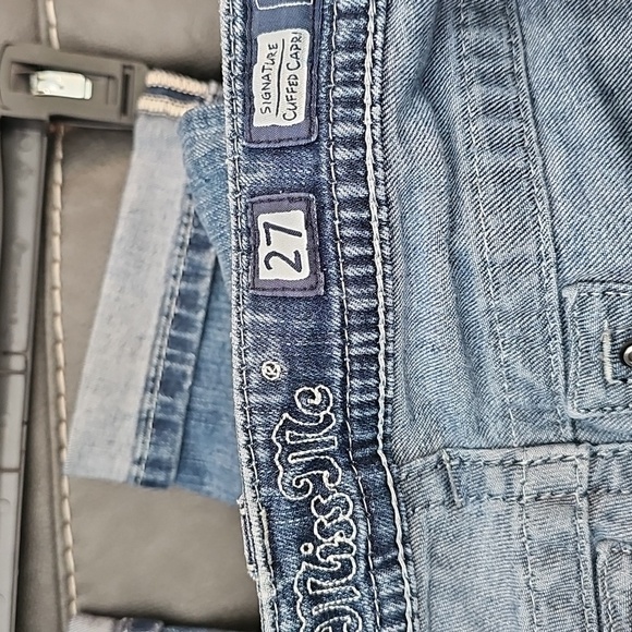 Miss Me Blue Capri Jeans with Faded Wash 27 - Picture 3 of 5